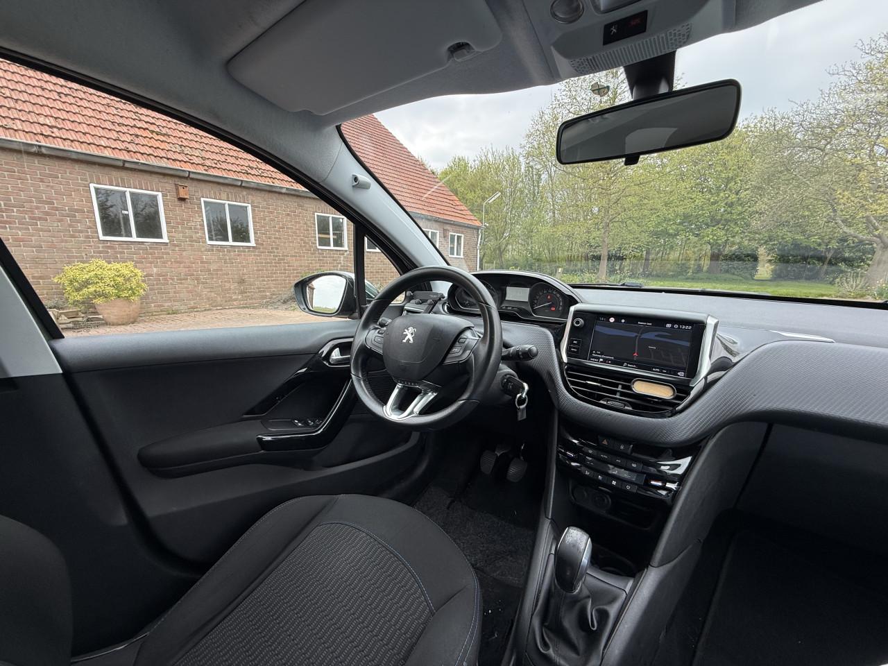 Peugot 208 2017 82pk