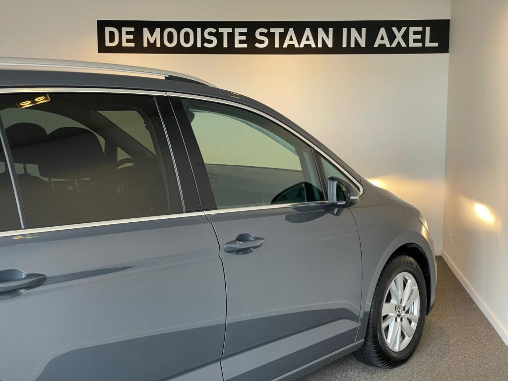 Volkswagen Touran 1.5 tsi highline