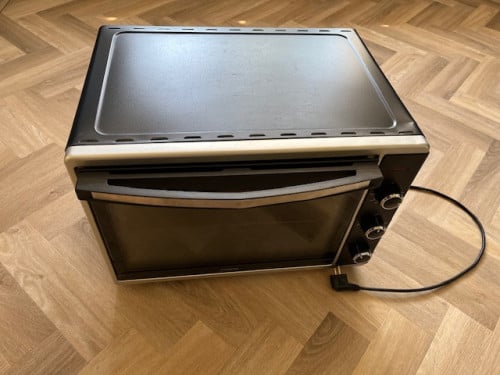 Oven