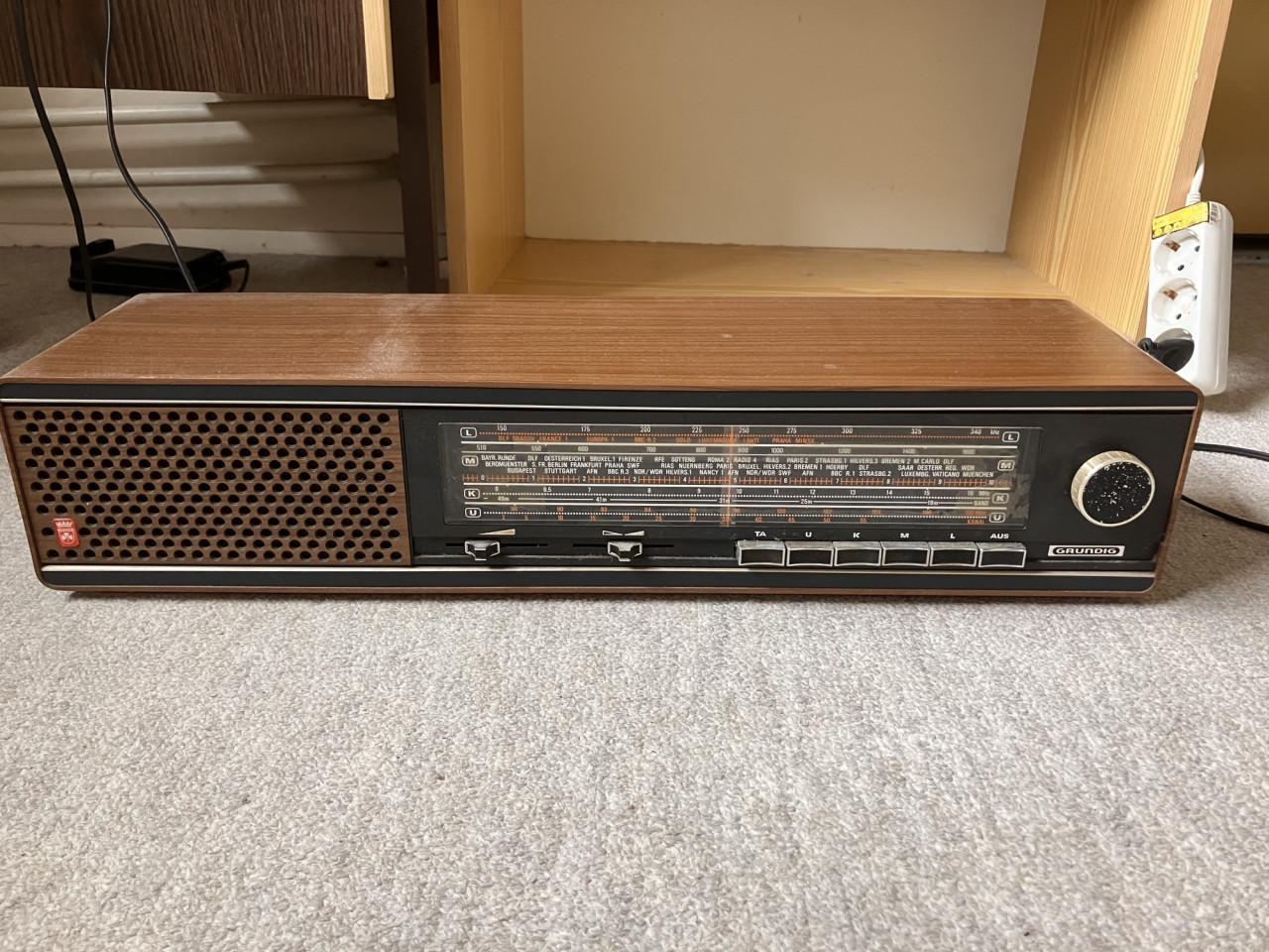 Te koop: vintage radio Grundig RF511.