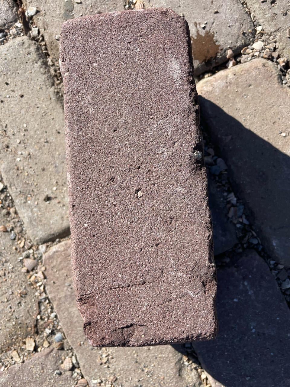 Gratis grote  partij tien duimers gebakken stenen