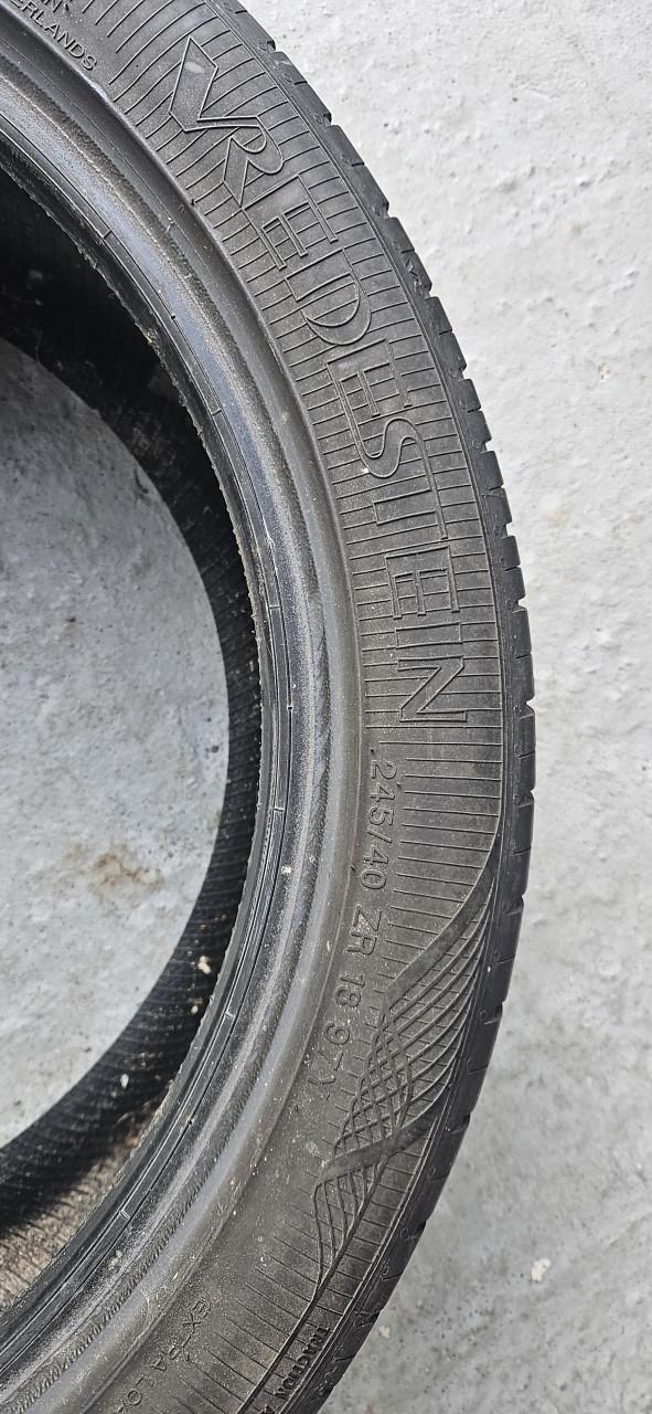 Zomerbanden vredestein R18/245/40