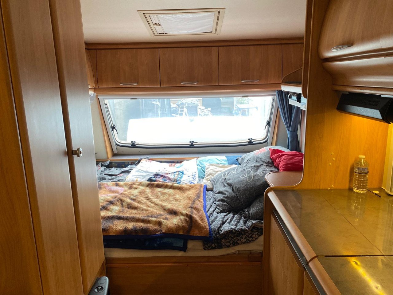 Caravan Hobby 400 SF | 2000 | 4 personen | Veel extra’s |