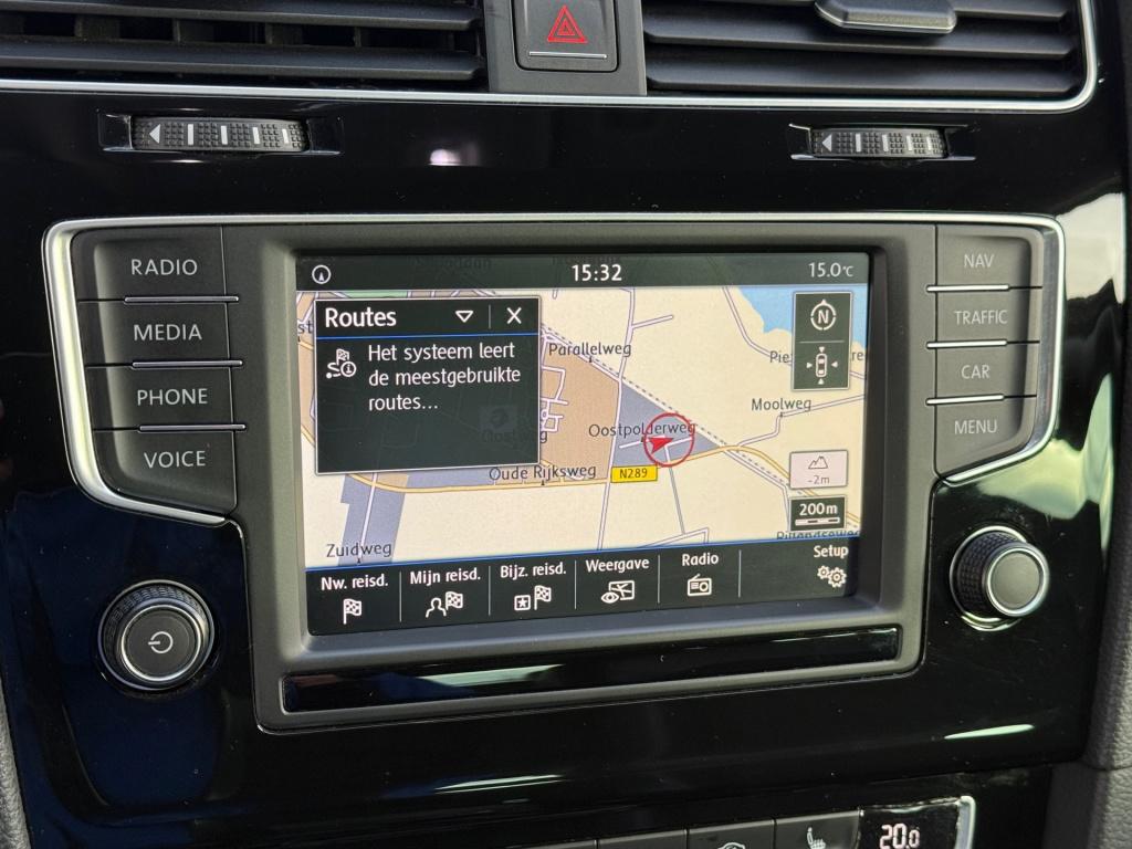 Volkswagen Golf 1.2 tsi connected series