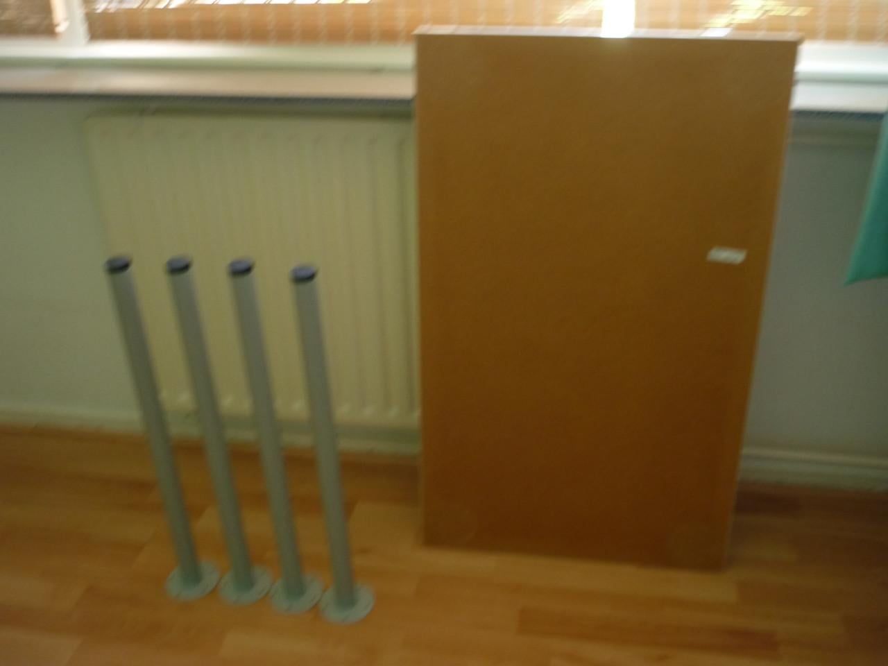 KEUKENTAFEL