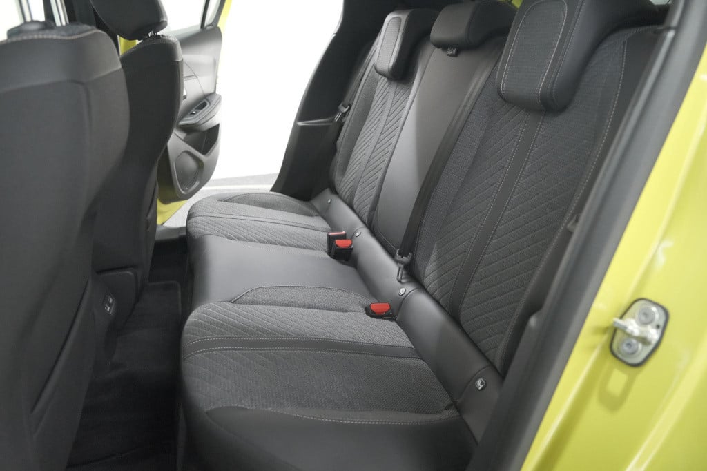 Peugeot 208 ev allure 50 kwh | stoelverwarming | apple carplay | parkeersen