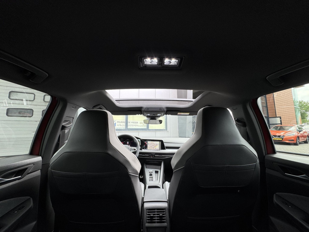 Volkswagen Golf 1.5 etsi r-line nl-auto! | panoramadak | harman/kardon | sp
