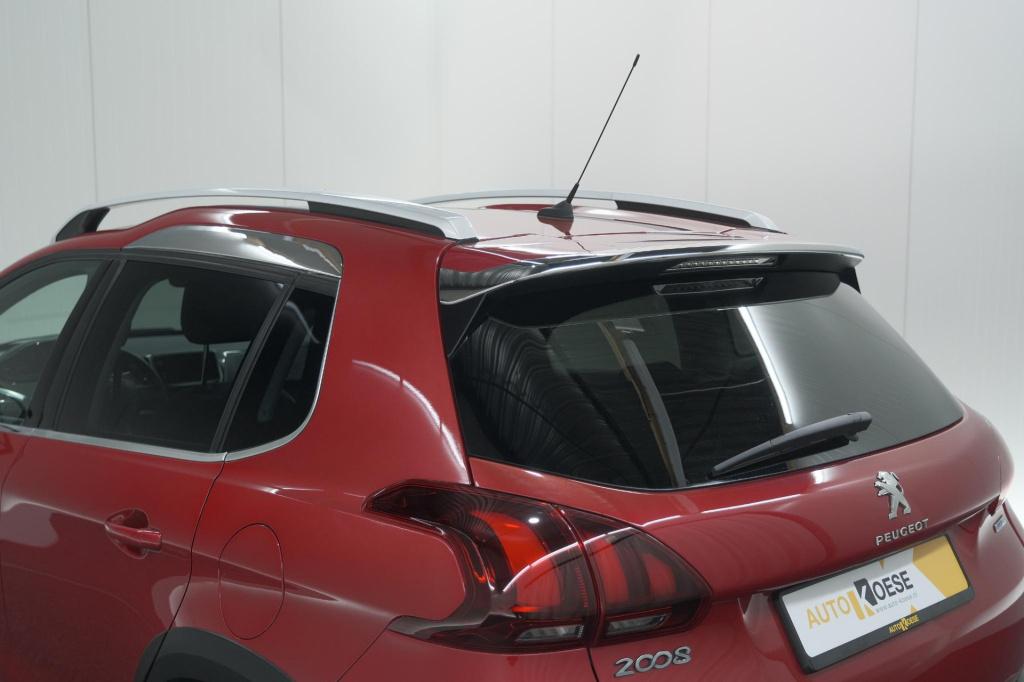 Peugeot 2008 1.2 puretech blue lease executive | all season banden | panora