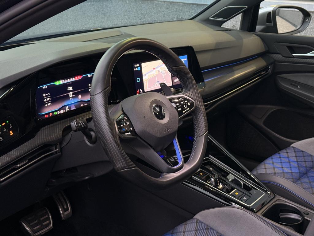 Volkswagen Golf 2.0 tsi r 4motion | pano | harman / kardon | stage 1+ 380pk
