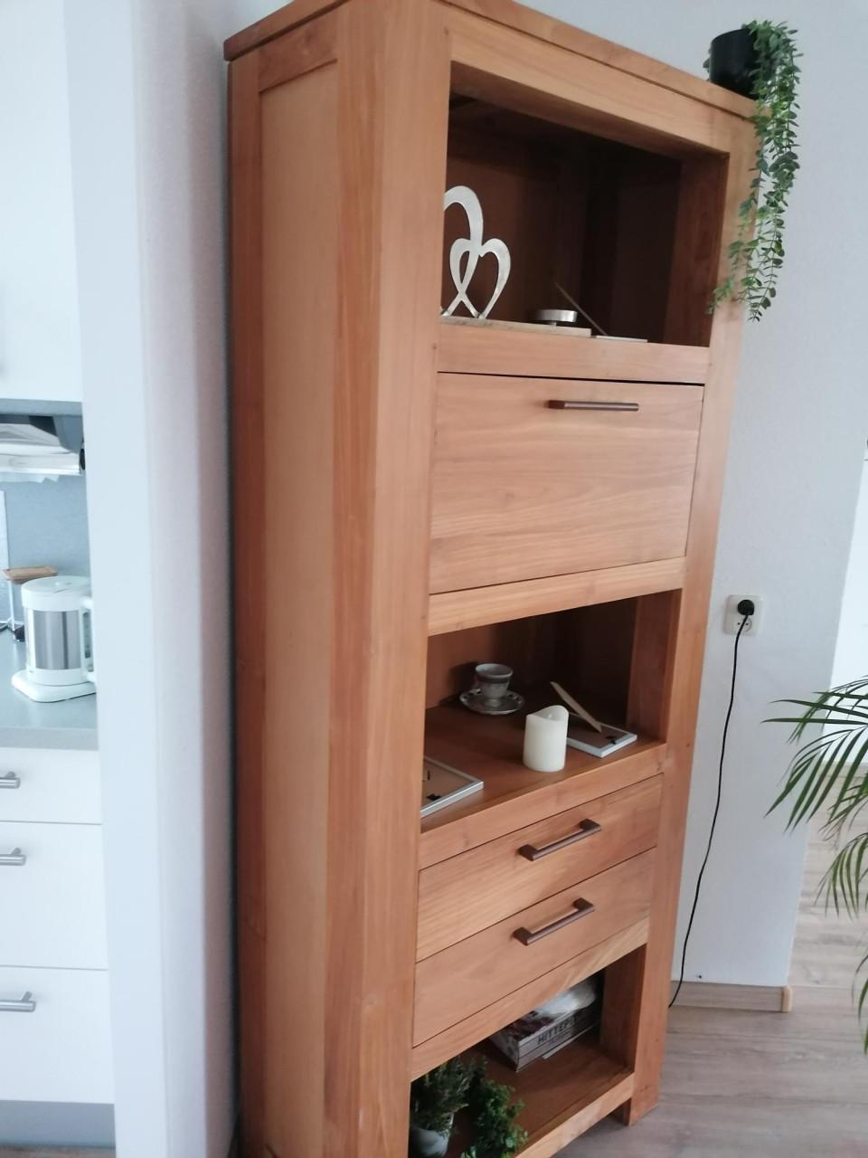 Teakhoutenkast