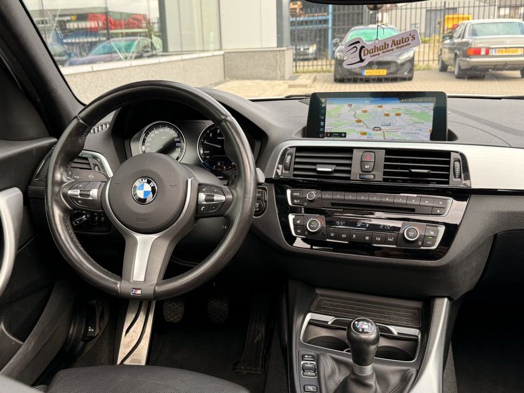 BMW 1 Serie 116i m sport edition | pano | stoelverwarming | leder | afn tre