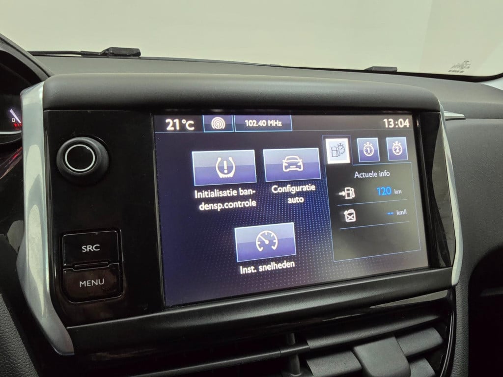 Peugeot 208 occasion met cruisecontrol en veel ruimte ook achterin | tweede