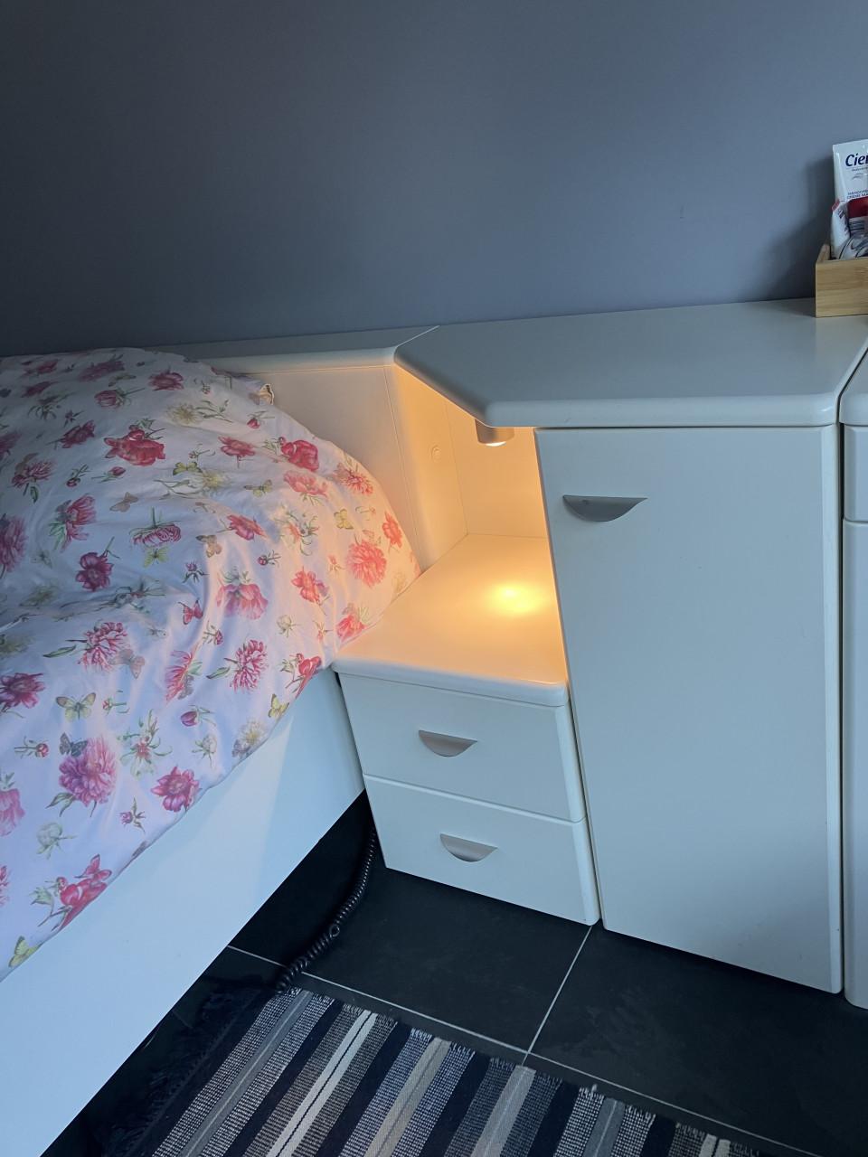 Ledikant met lattenbodems gratis af te halen