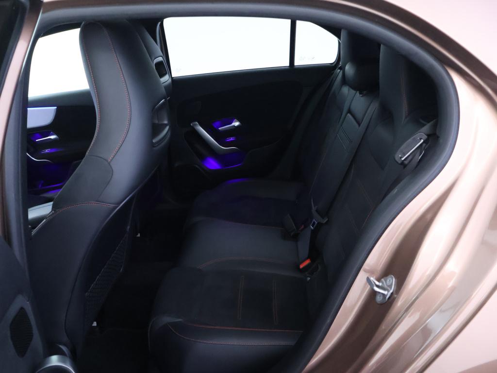 Mercedes-Benz A-Klasse 180 business solution amg | panoramadak | memory pak