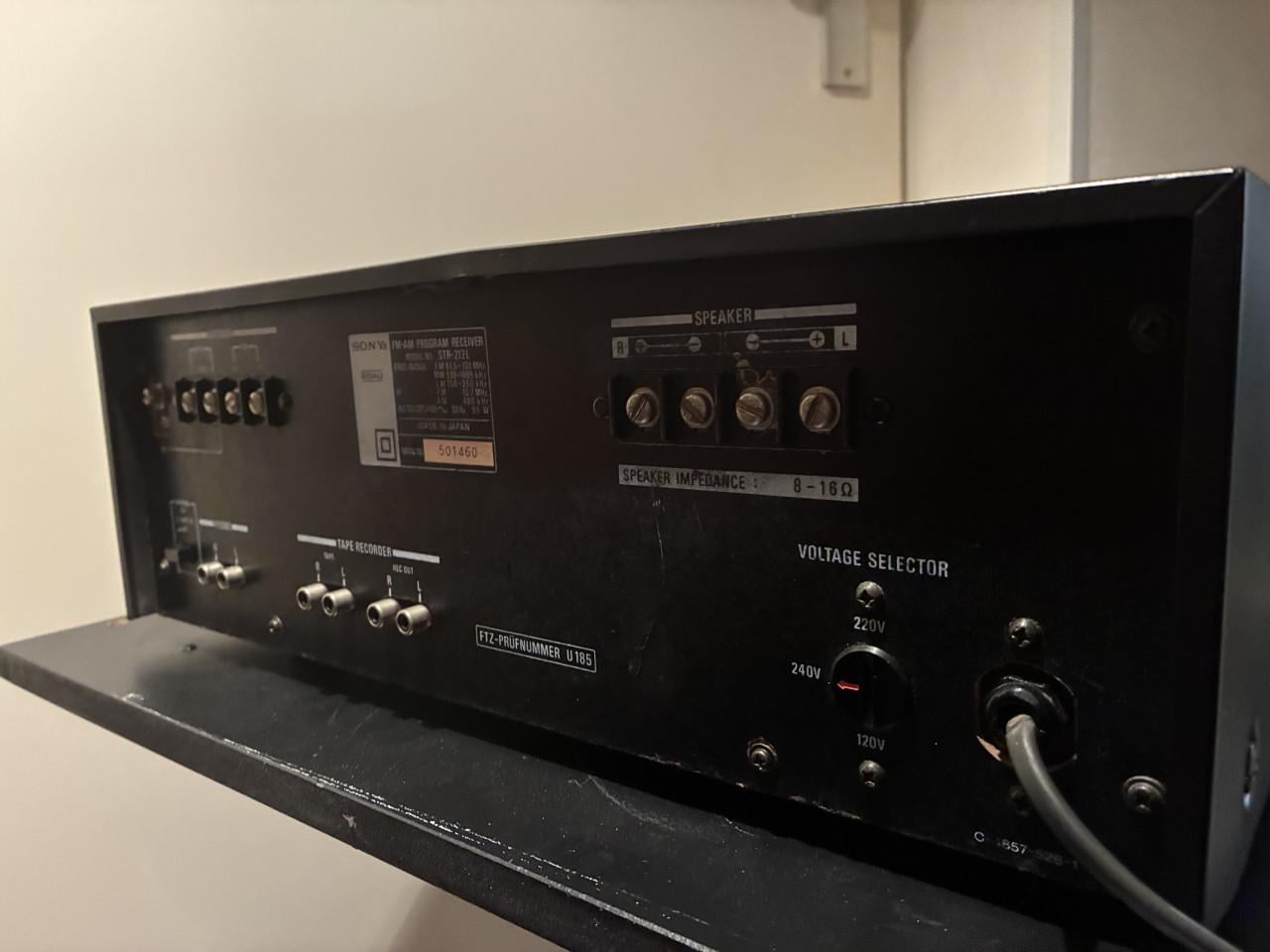 Sony STR-212L receiver.