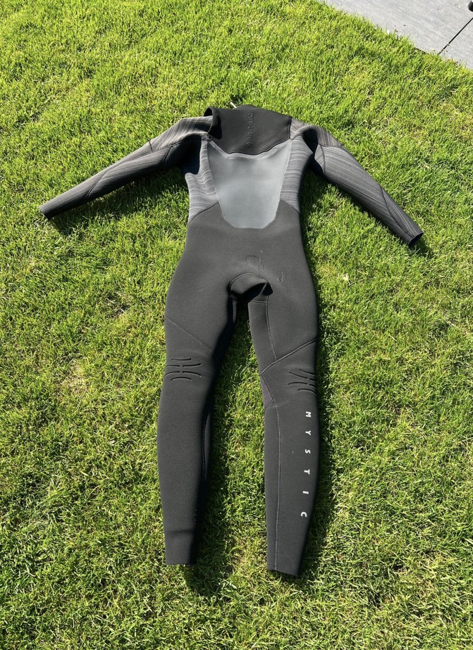 Mystic Wetsuit 5/4 Medium (frontzip)