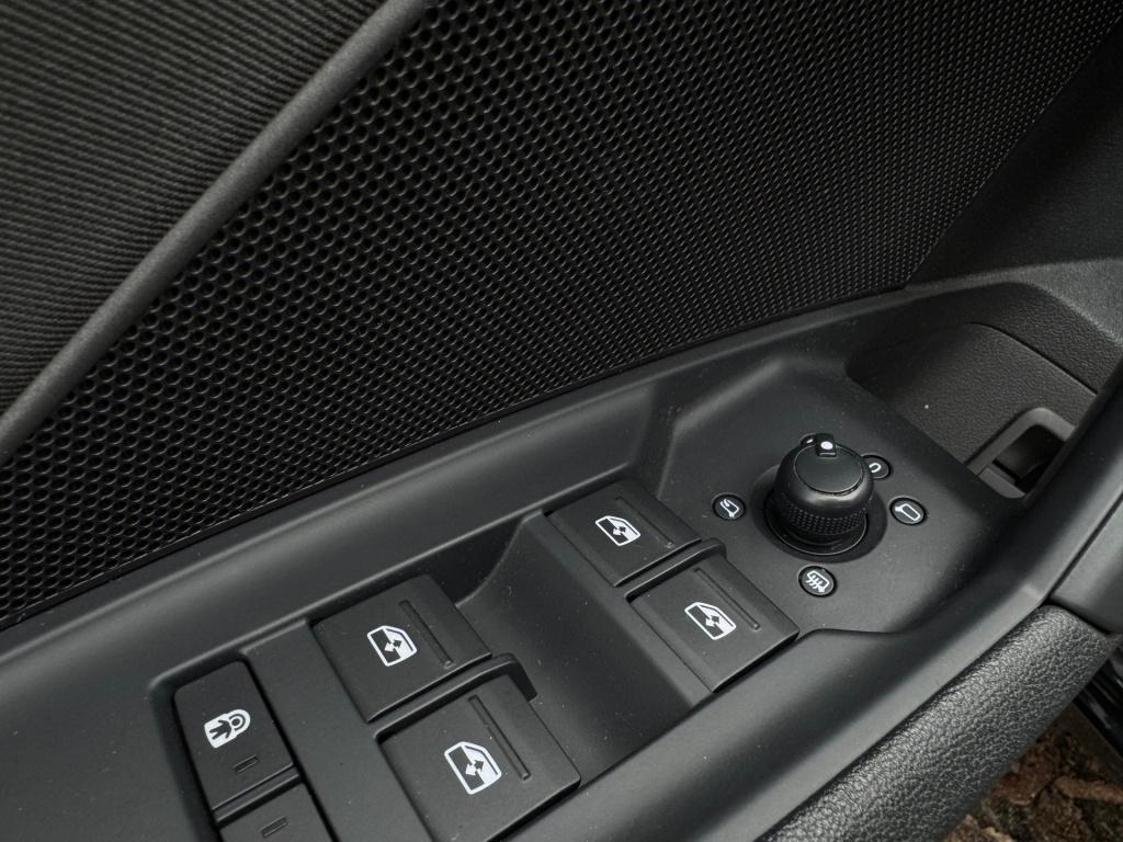 Audi A3 sportback 40 tfsi e advanced * matrix led * stoelverwarming * keyle