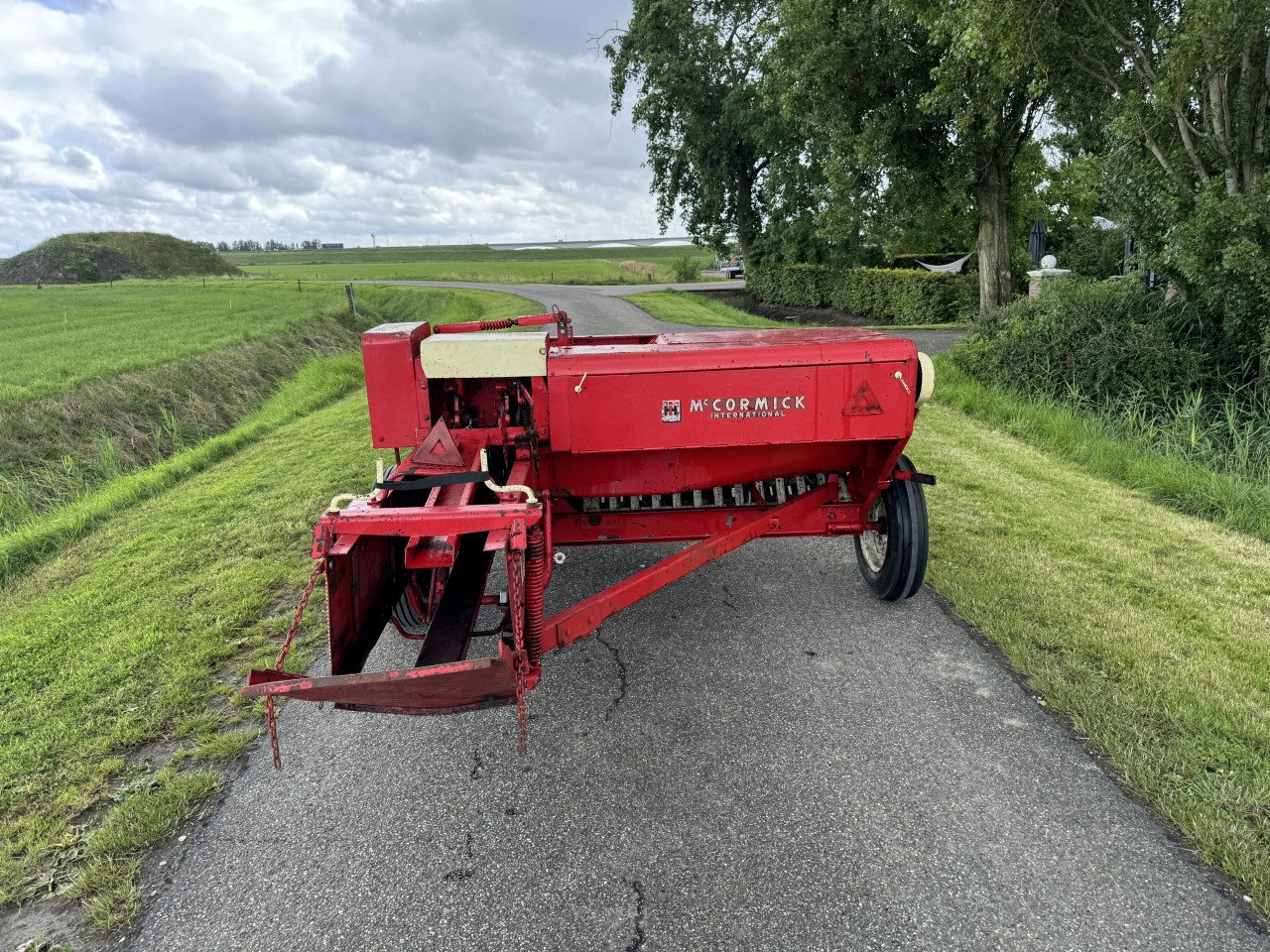 International B47 kleine pakkenpers