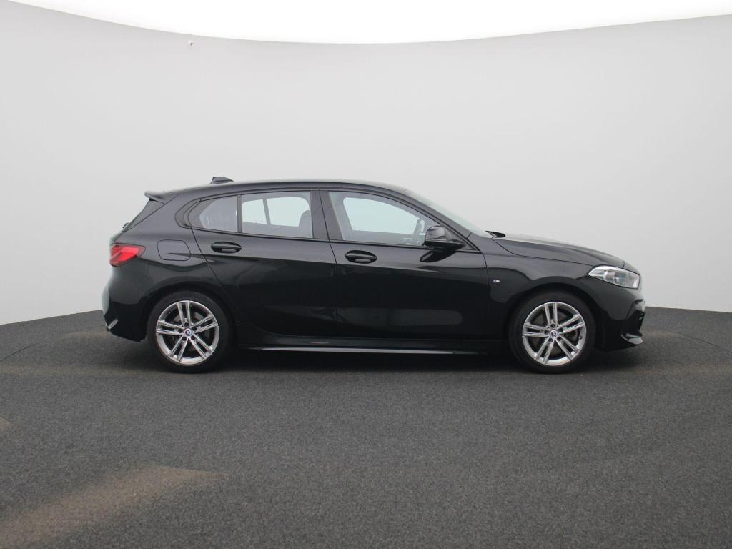 BMW 1 Serie 120i business edition | m-sport | automaat | navigatie | stoel/