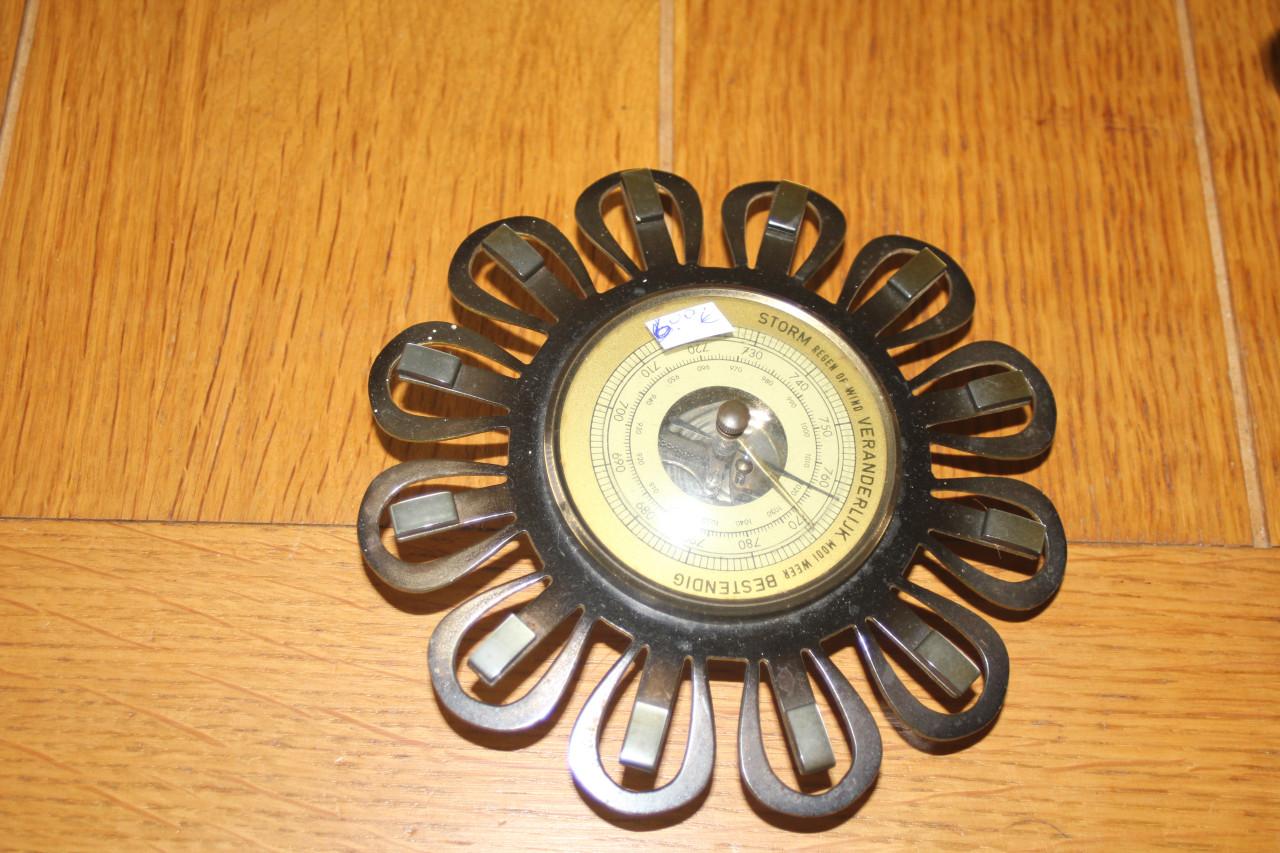 Barometer van metaal