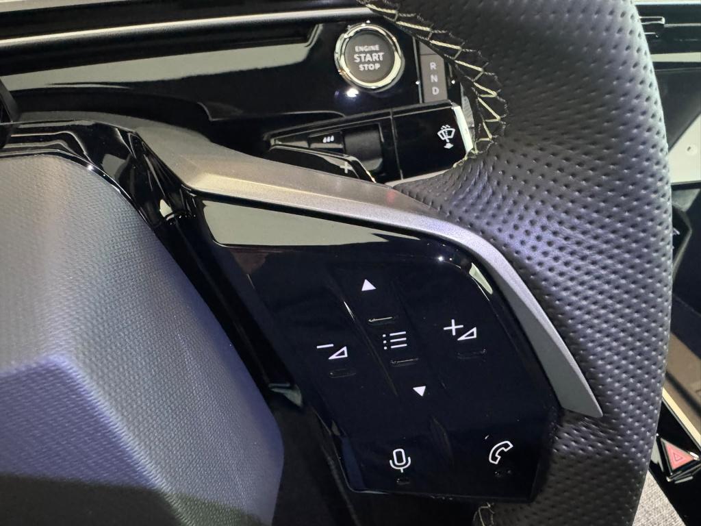 Peugeot E-3008 gt 73 kwh