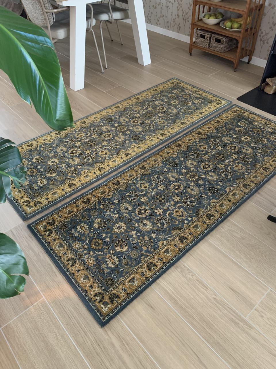 ✨Twee Prachtige Sfeervolle Vloerkleedjes van Louis de Poortere✨