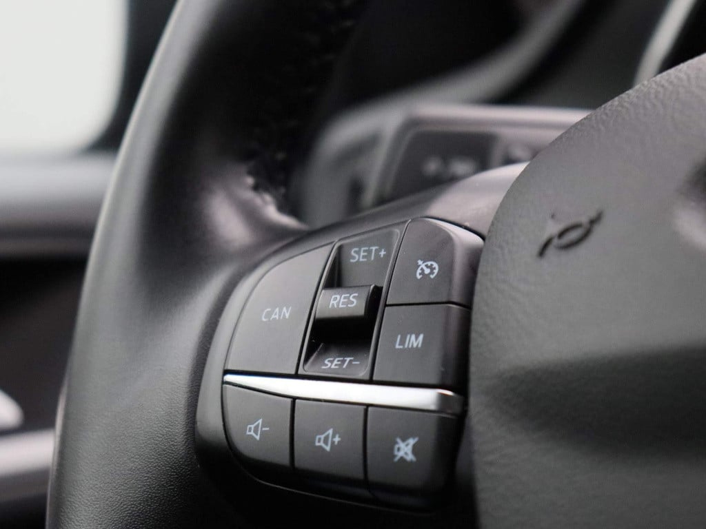 Ford Focus wagon 1.0 ecoboost hybrid trend edition business | navigatie | a