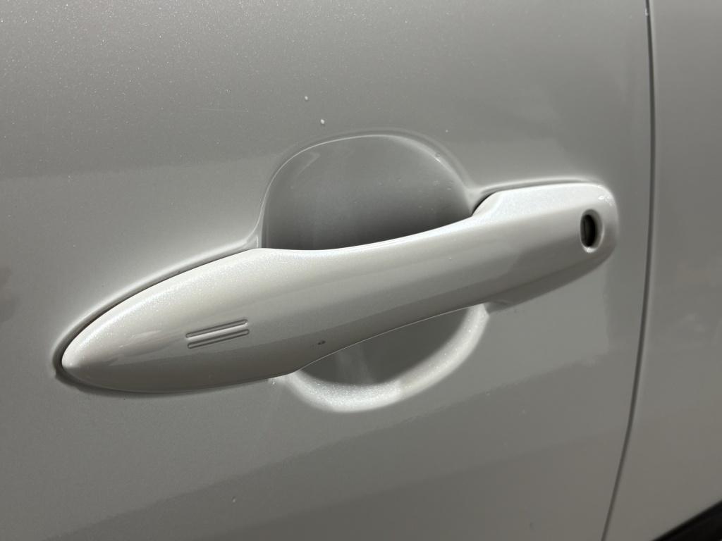 Toyota Yaris 1.5 hyb. executive