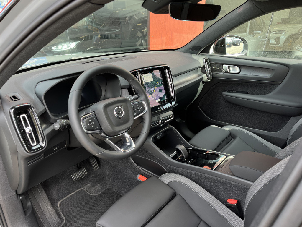 Volvo Ex40 single motor extended range plus 82 kwh | harman/kardon | blis |