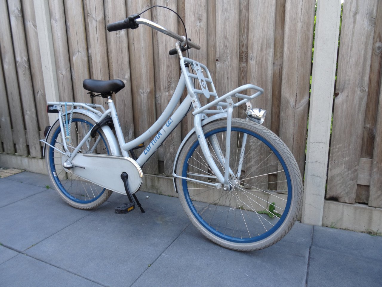 Cortina U4 24 inch meisjesfiets 3 versnellingen