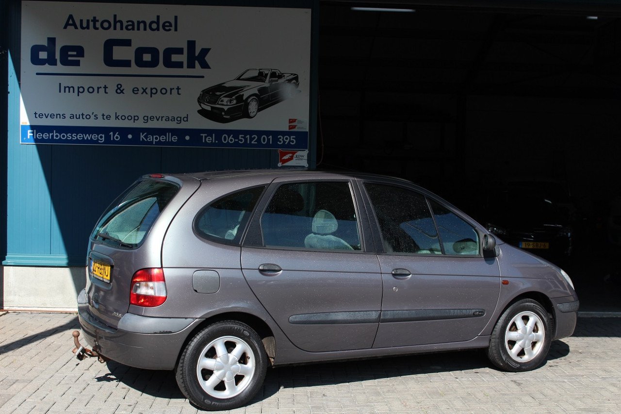 Renault scenic 1.6 16v AIRCO