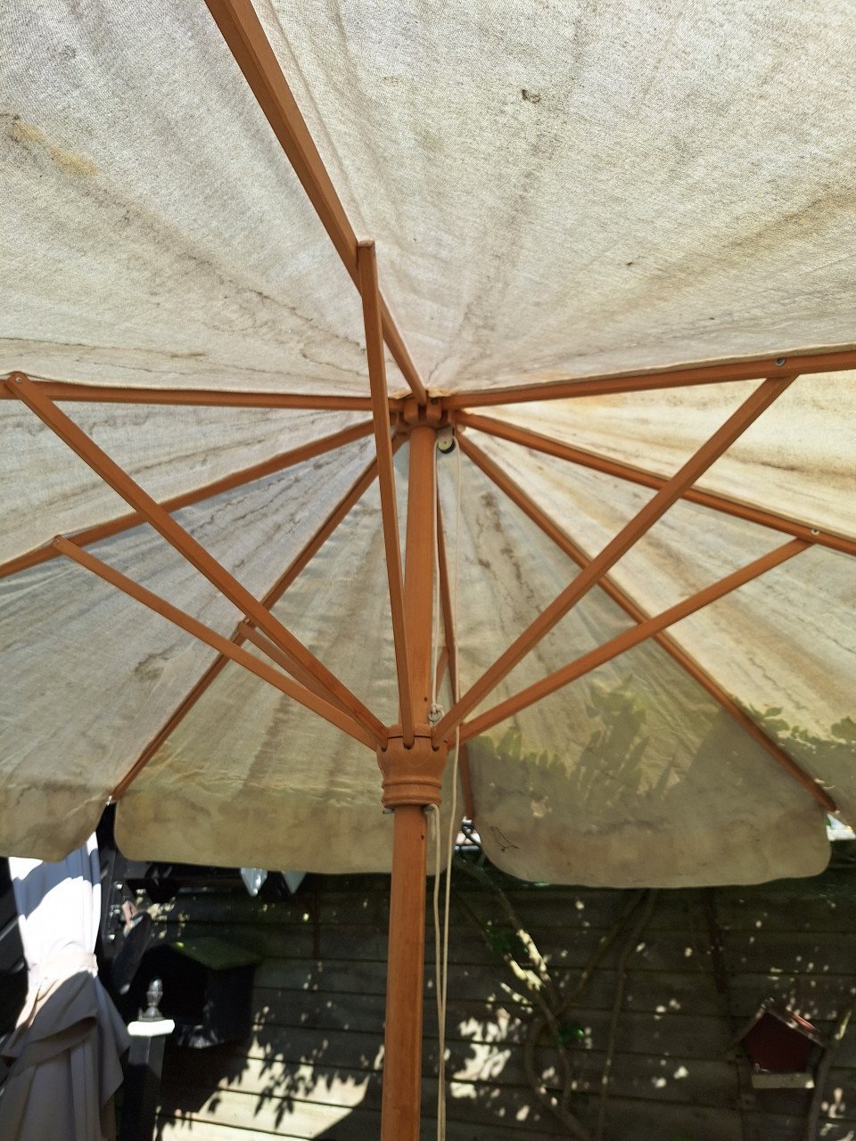 Houten parasol