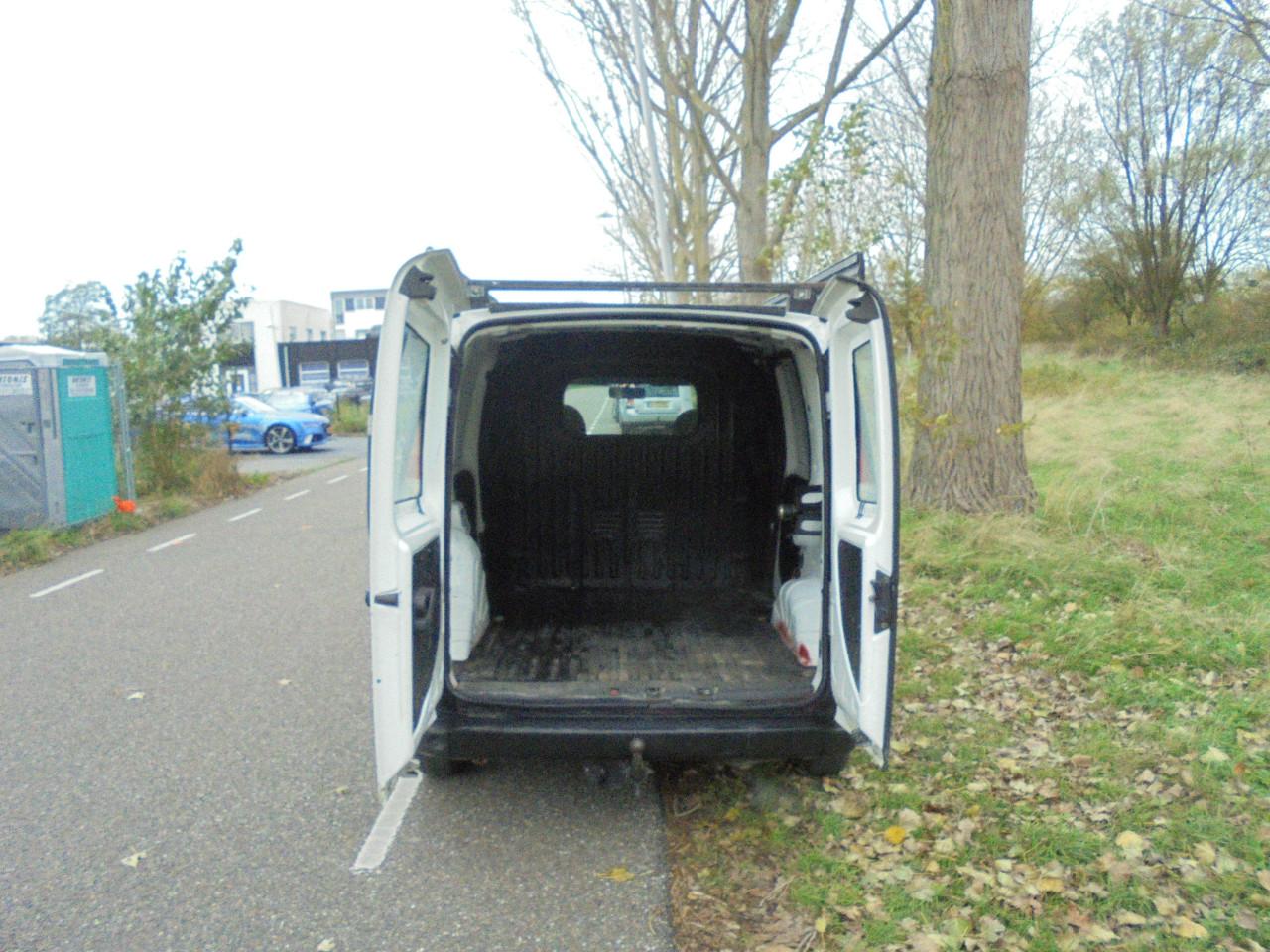 Leuke inruiler Fiat Doblo 1.6 benzine uitvoering wegbelast.€ 39 Partikulier