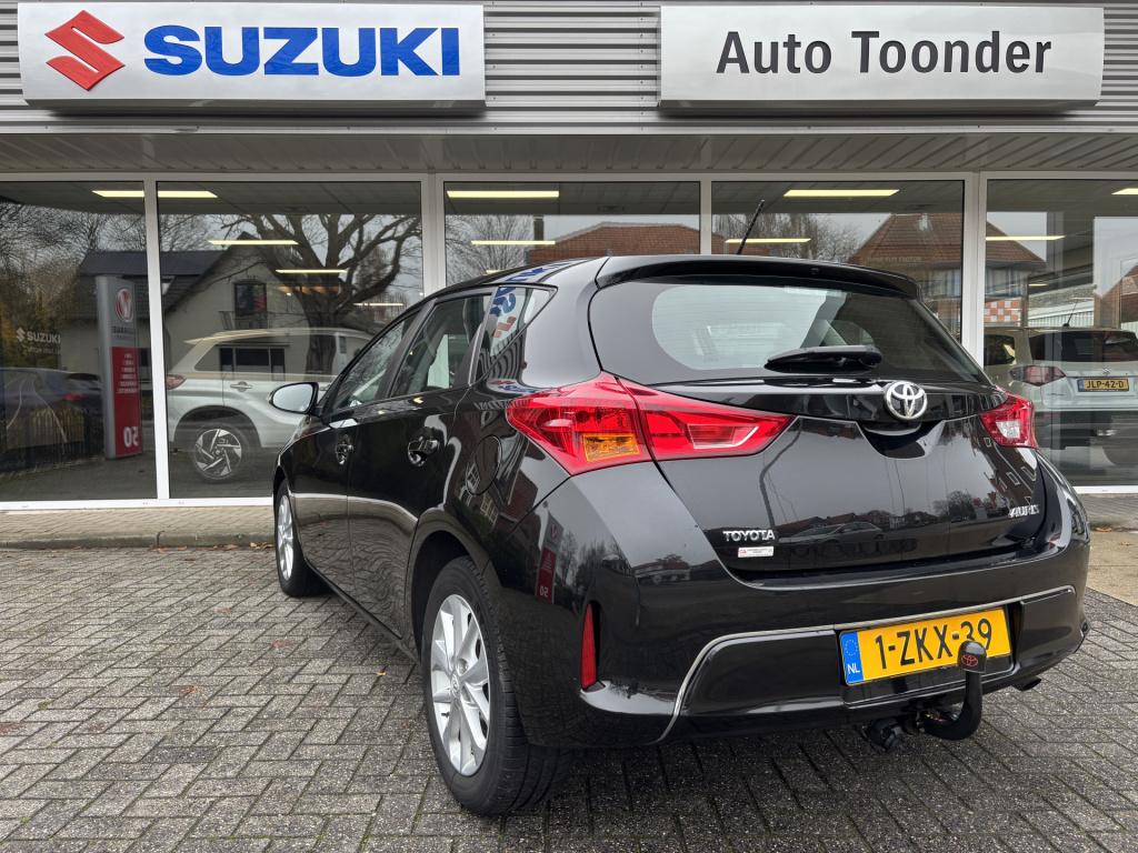 Toyota Auris 1.6 now top 5 editie/trekhaak/57.000 km!!