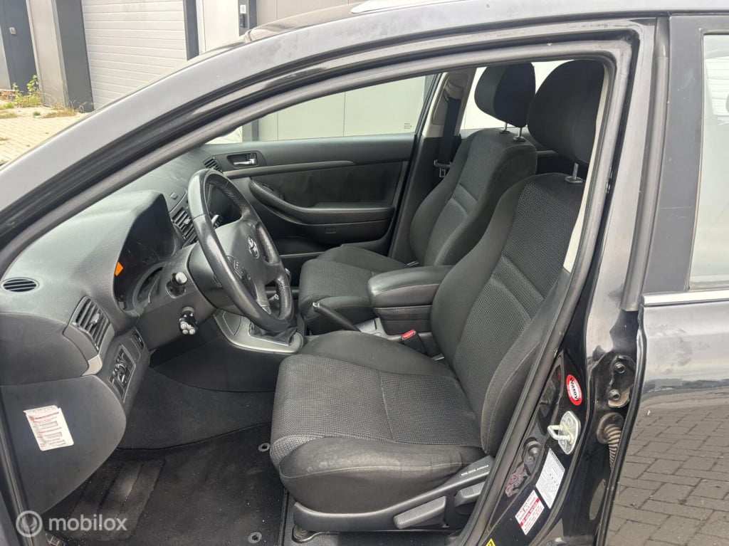 Toyota Avensis wagon 1.8 vvti luna business