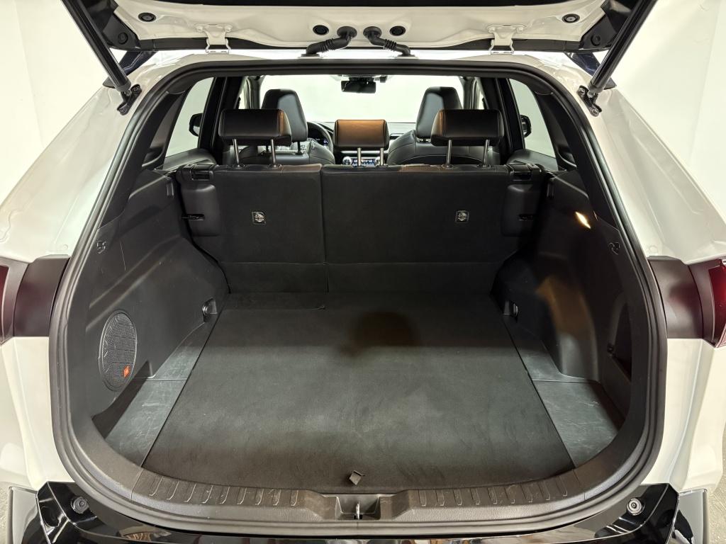 Toyota Rav4 2.5 hybrid awd bi-tone | innovation-pakket | trekhaak | panodak
