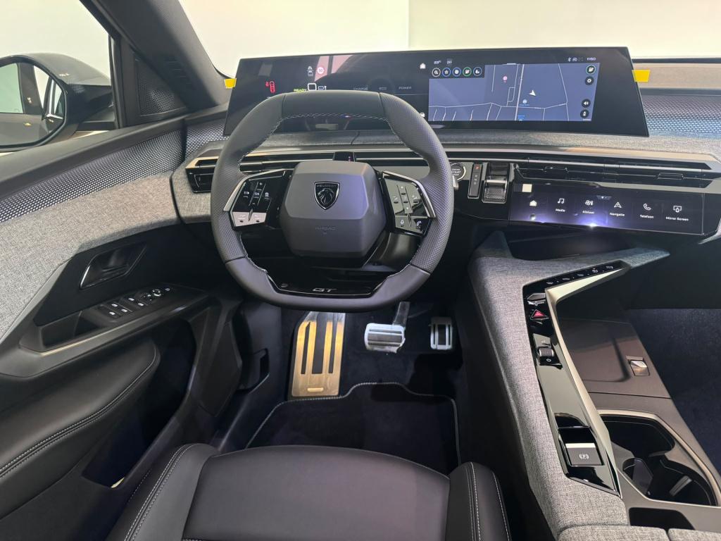 Peugeot E-3008 gt 73 kwh