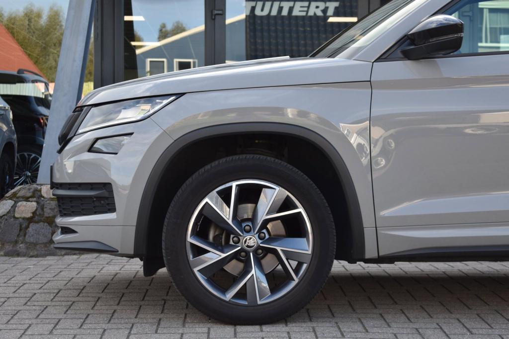 Skoda Kodiaq 1.5 tsi sportline | nap | camera | stoelverwarming | apple car