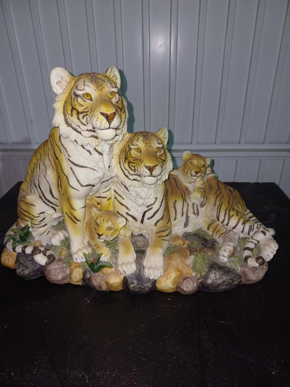 Tijger/panter beelden