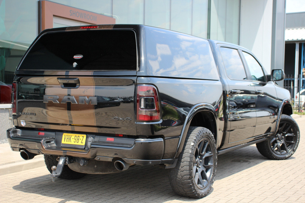 Dodge Ram 1500 5.7 v8 4x4 crew cab laramie verhoogd | harman kardon | leder
