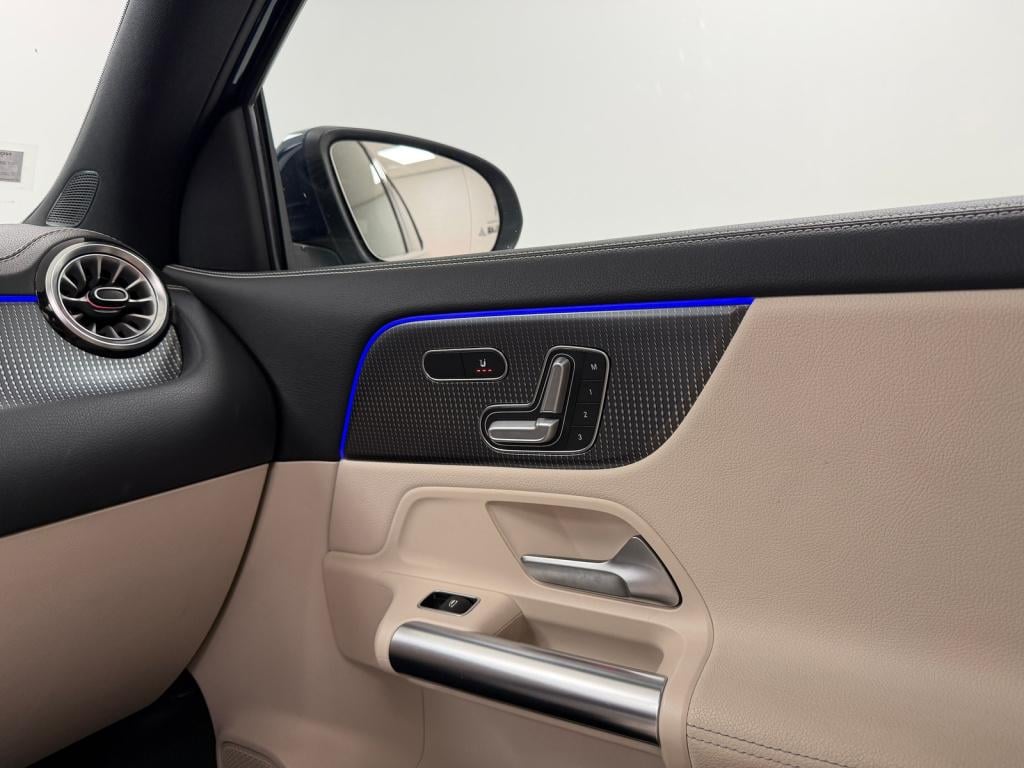 Mercedes-Benz Gla-klasse 200 luxury | full-option | memory | panoramadak | 
