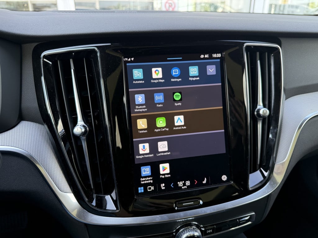 Volvo V60 v60 t6 twin engine awd plus dark