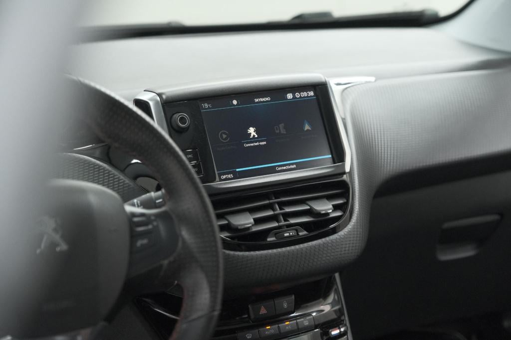 Peugeot 2008 puretech 130 gt-line | allseason banden | panoramadak | apple 