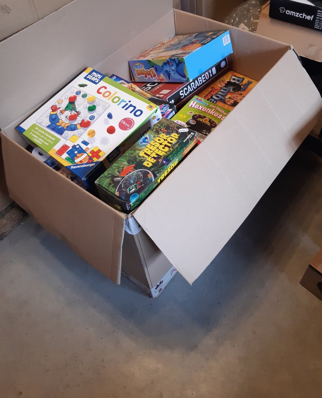 Grote doos nieuw speelgoed en spellen