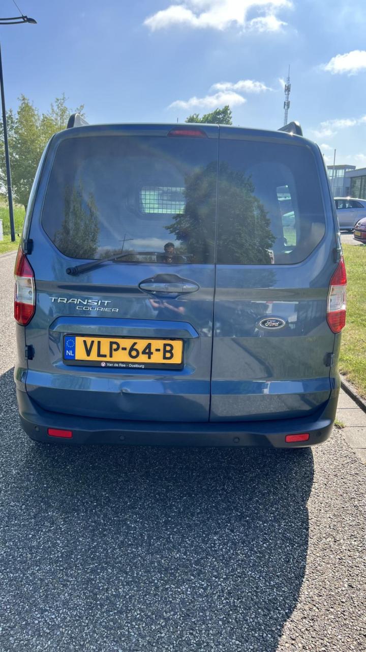 Ford Transit Courier 1.0 limited ecoboost s&s benzine