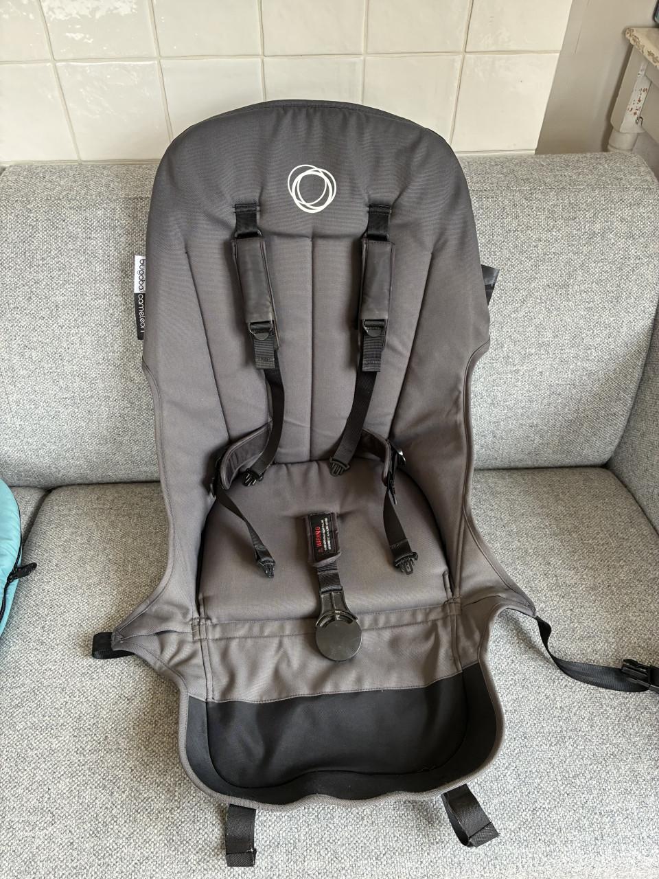 Complete Bugaboo Cameleon 3 kinderwagen in kleur blauw en donkergrijs