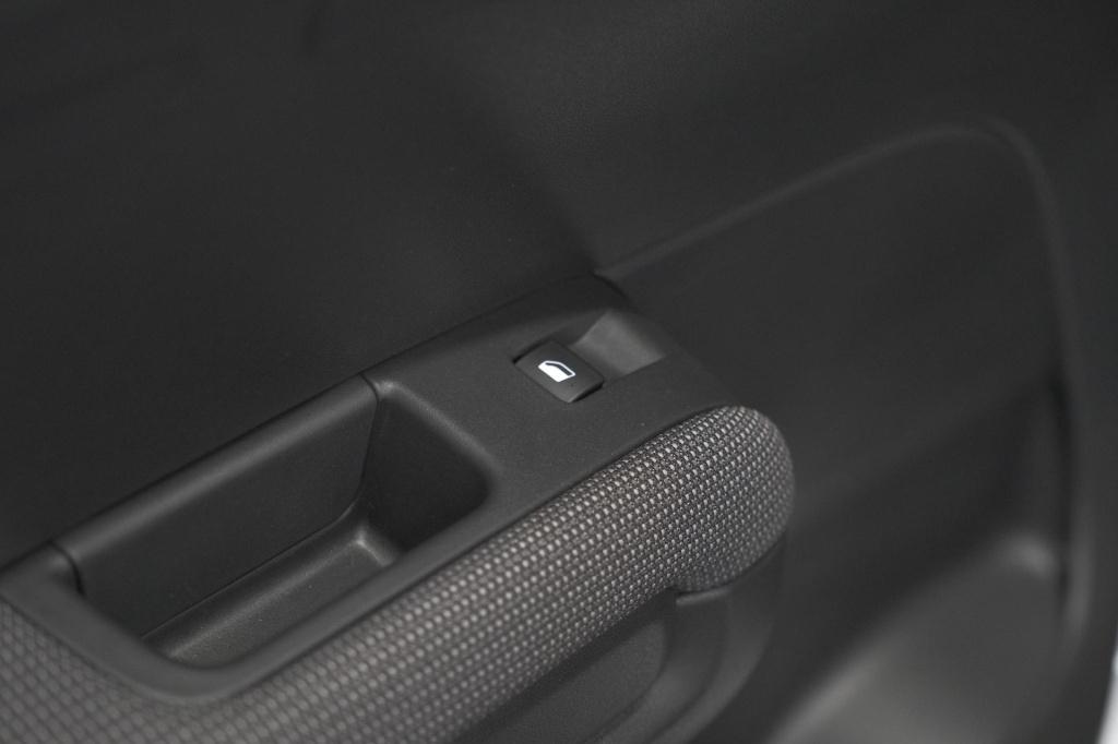 Citroen C3 Aircross puretech 130 eat6 max | allseason banden | parkeersenso