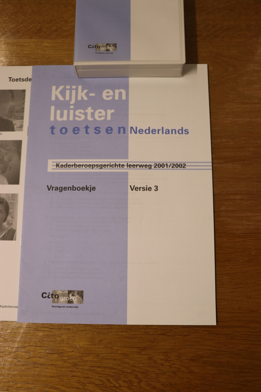 Kijk- en luistertoets Nederland Kaderberoepsgerichte leerweg 2001/2002