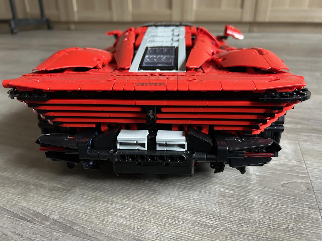 Lego Technic Supercar 42143 – Ferrari Daytona SP3