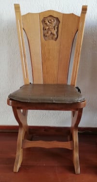 4 stoelen (eetkamer)
